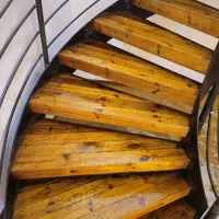 دنیای نرده استیل وفلزوشیشه