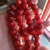 تسبیح کهربای کهنه کهنه رنگ آورده