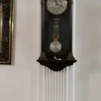 یک عدد ساعت دیواری یک میلیون وپانصد  تومان