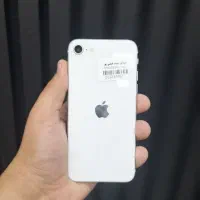 آیفون SE