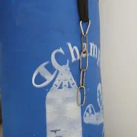 کیسه بوکس ودستکش