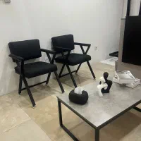 مبلمان اداری رنگ ذغالی. پایه فلزی