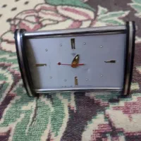 ساعت رومیزی قدیمی