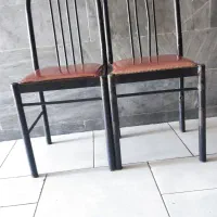 تعداد ۲۴۰ عدد صندلی