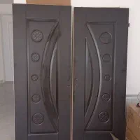فروش درب چوبی نو به همراه ویترین ومیز تی وی