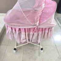 تخت نوزاد کنار مادر هم چرخی هم گهواره اصل