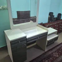 میز ارایش با ۲ تا پاتختی