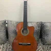 گیتار کلاسیک طرح یاماها C70 بسیار تمیز و در حد نو