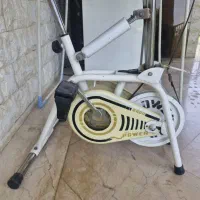 دوچرخه ثابت ورزشی