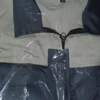 لباس کار و شلوار و یک دست تیشرت