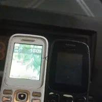 فروش فوری دوتا گوشی ساده