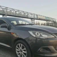 ام وی ام ۳۱۵ صندوق دار خاکستری متالیک اکسلنت