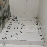 نیازمند همکار در کاشی کاری  ب صورت روز مزد