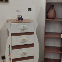 تخت و کمد|تخت و سرویس خواب|شیراز, فرهنگ شهر|دیوار