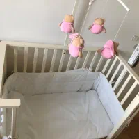 تخت نوزاد کنار تخت مادر