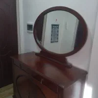 آیینه و کنسول