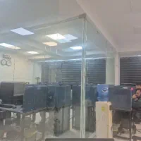 استخدام کارشناس فروش مسلط به زبان انگلیسی