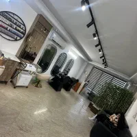 استخدام تمام لاین ها برای سالن زیبایی