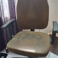 صندلی گردان اداری