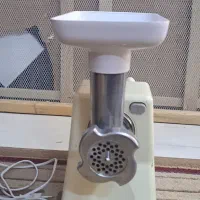 چرخ گوشت و آبمیوه گیری