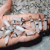 گردنی رزکوارتز منشوری