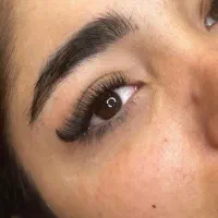 خدمات اکستنشن مژه و تخفیف برا آموزش