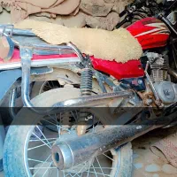 موتورسیکلت فروشی شکاری