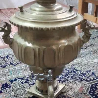 سماور زغالی تمام برنجی ویک جفت شمعدانی برنجی عتیقه