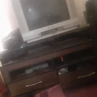 تلوزیون بهمراه سونی۱و۸عددازبهترینcD بازی