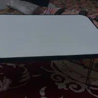 میز تحریر نشته