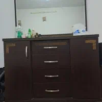 میز ارایش ب اضافه صندلی