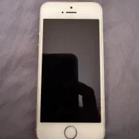 ایفون se