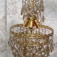 یک لوستر تمیز 4شاخه تمیز کمتراز یک سال