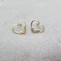 گوشواره میخی