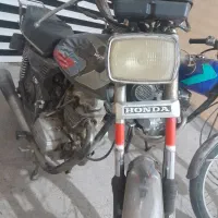 موتور مدل ۸۹ موتوریت سالم مدارک کامل.هیرمند
