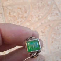 انگشتر عتیقه زمرد