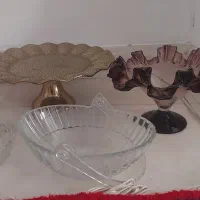 تعدادی ظرف