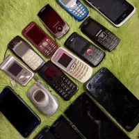 کلکسیون گوشی دارم