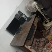 فروش یک مقدارلوازم اعم ازکامپیوترمیزصندلی ودوعدد