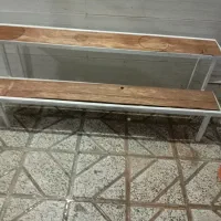 زیر گلدانی