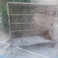دو عدد قفس اهنی هم برا کبوتر و مرغ و خروس