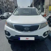 سورنتو مدل ۲۰۱۱ در حد ۷ نفره فول ۶ سیلندر