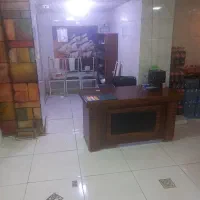 منشی در رستوران