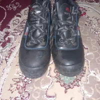 کفش کار یکبار بیشتر استفاده نشده