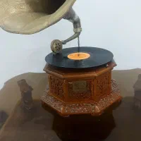 گرامافون هندلی انگلیسی