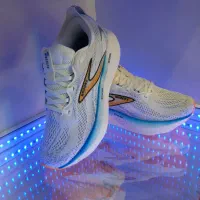 کفش اسپورت بروکس نایک ساکنی هوکا ویتنام اصل