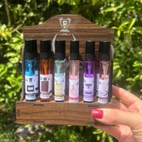 ویزیتور و فروشنده عطر