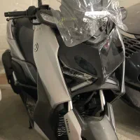 موتور سیکلت یاماها XMAX250