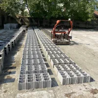 کار گر ساده برای بلوک زنی