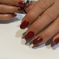 کاشت وترمیم ناخن